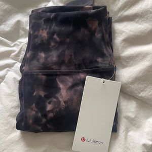 Lululemon Leggings listing for @jebairos1